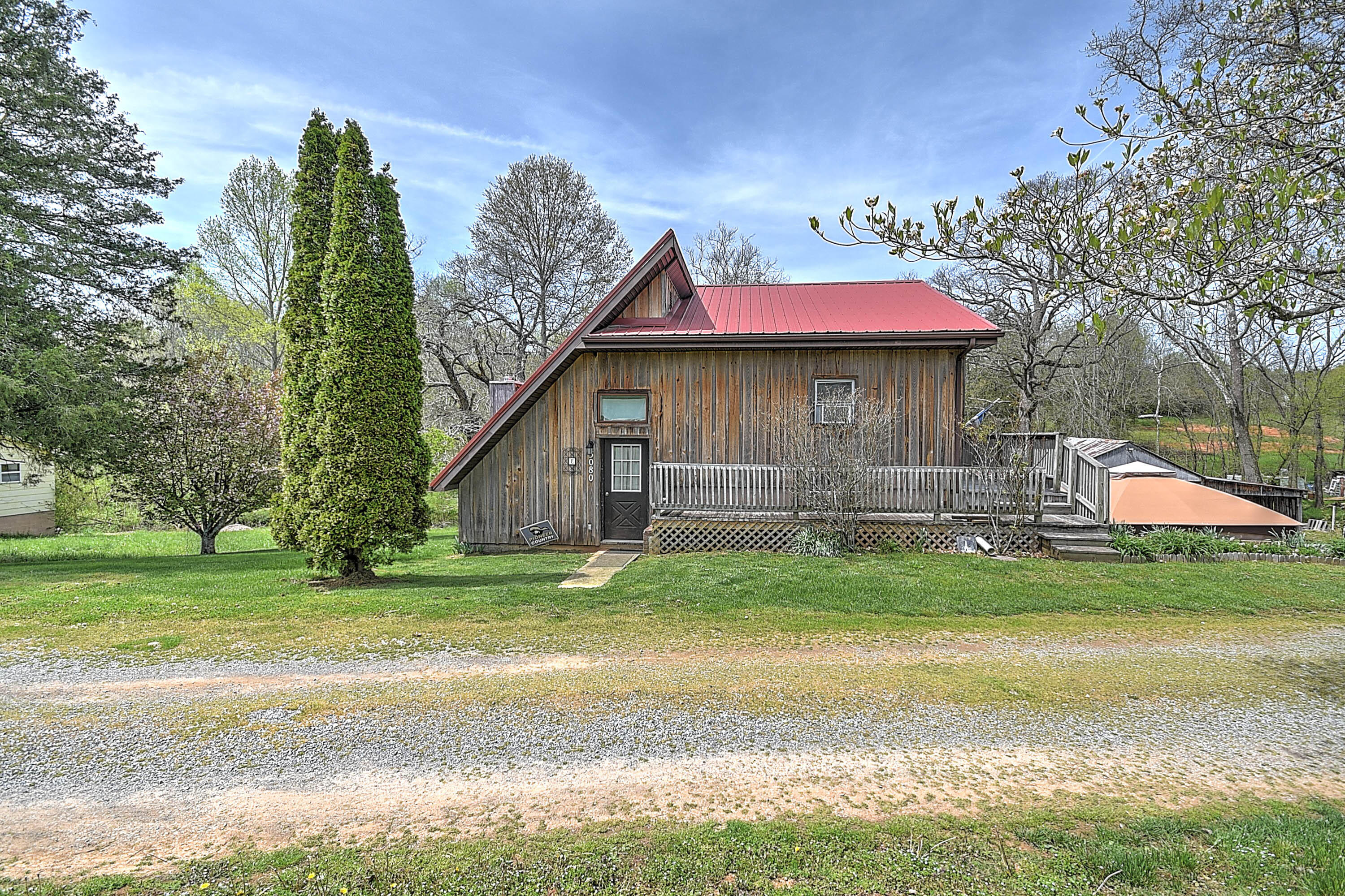 3080 Old State Rte 34 Limestone, TN 37681 - Photo 3 of 30 Cozy Cabin