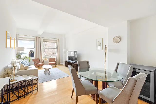 $1,550,000 | 88 Greenwich Street, Unit 2303 | Financial District