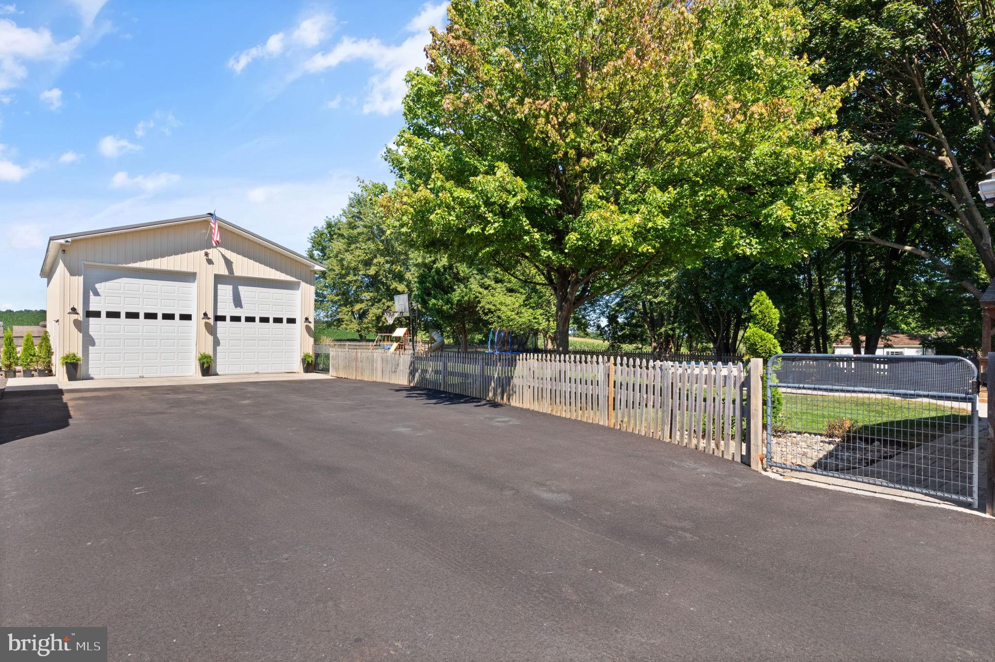 1310 Hughes Shop Road Westminster, MD 21158 - Photo 4 of 42 Gallery Image 4