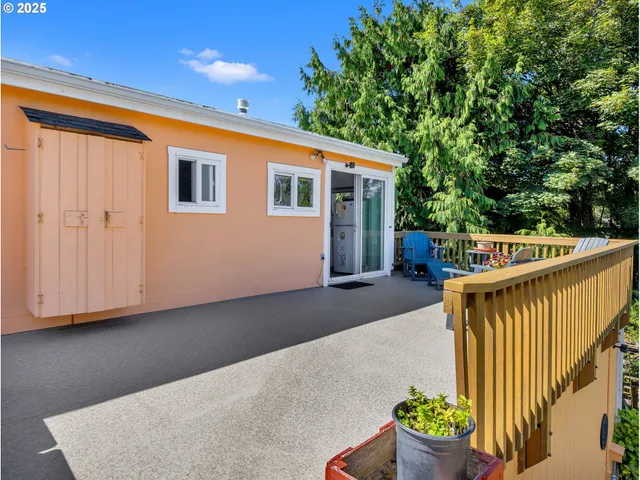 $629,000 | 460 12th Avenue, Seaside, OR 97138