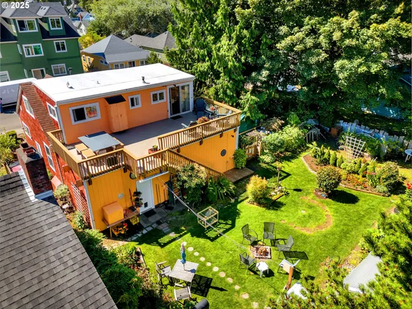 $599,999 | 460 12th Avenue, Seaside, OR 97138