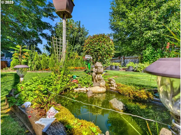 $599,999 | 460 12th Avenue, Seaside, OR 97138