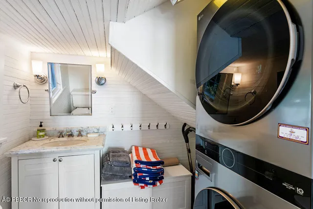 $30,000 | 141 Australian Avenue, Palm Beach, FL 33480