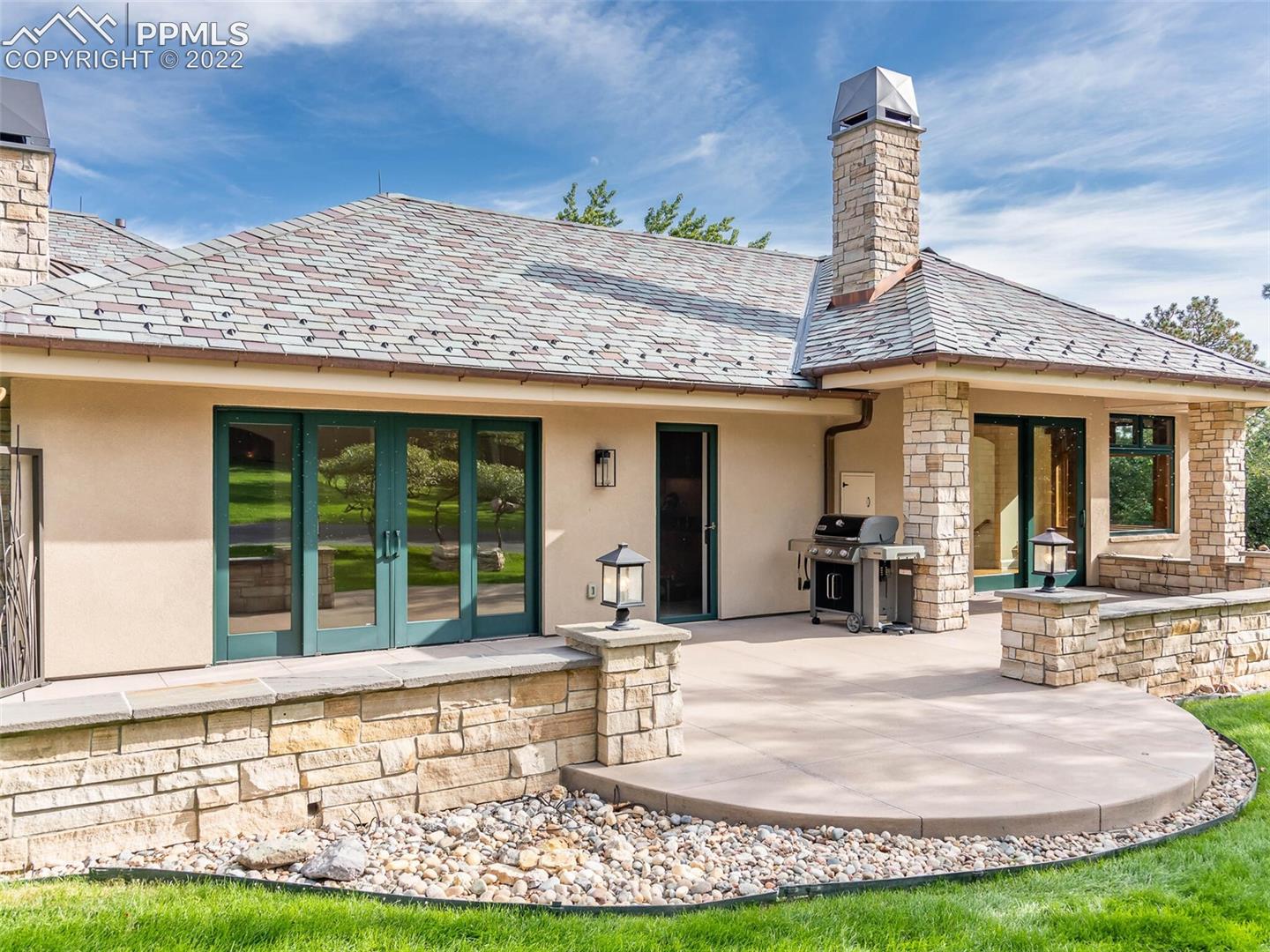 5 Alta Vista Road Colorado Springs, CO 80906 - Photo 23 of 49 Covered Patio, perfect for entertaining