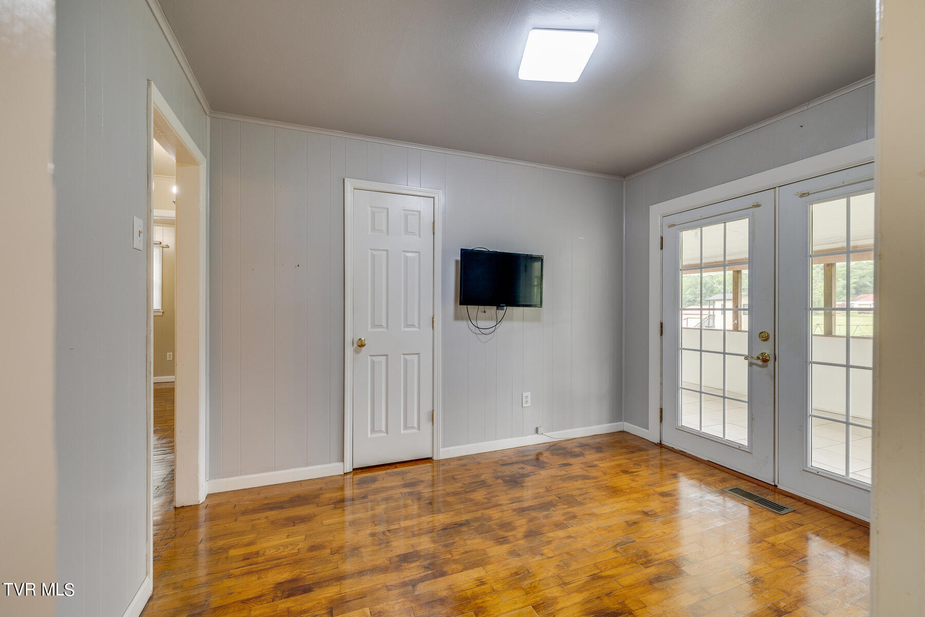705 New Beason Well Road Kingsport, TN 37660 - Photo 12 of 35 012