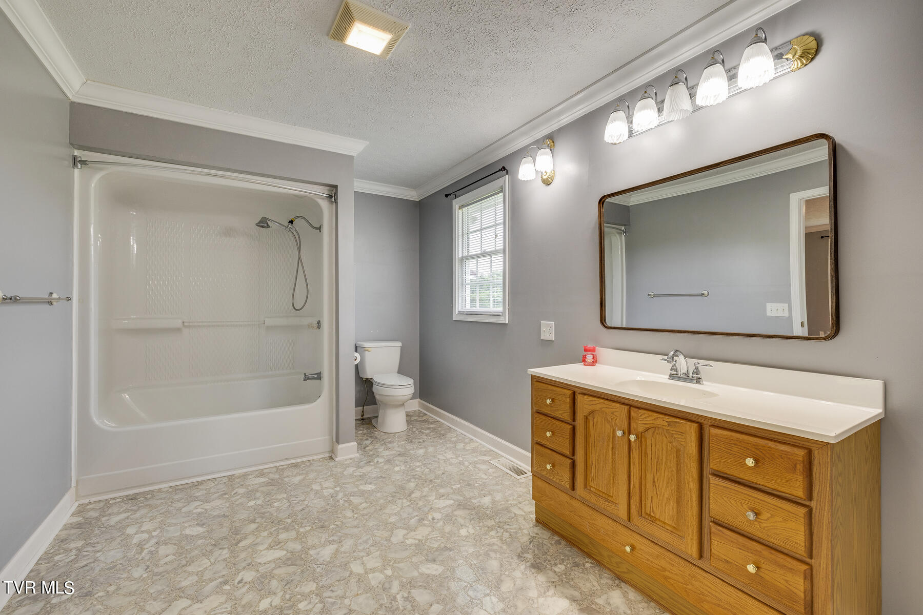 705 New Beason Well Road Kingsport, TN 37660 - Photo 20 of 35 020