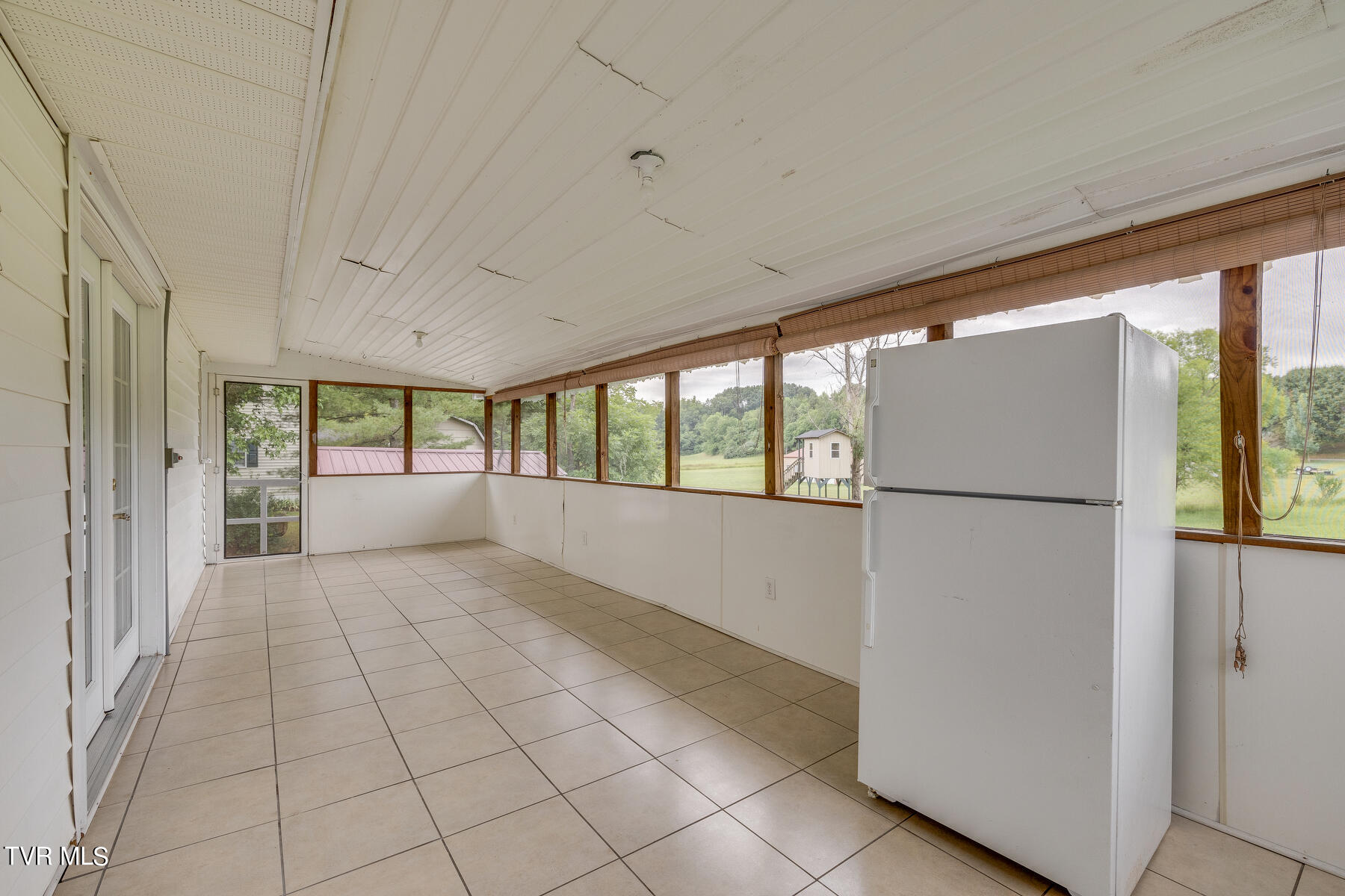 705 New Beason Well Road Kingsport, TN 37660 - Photo 31 of 35 031
