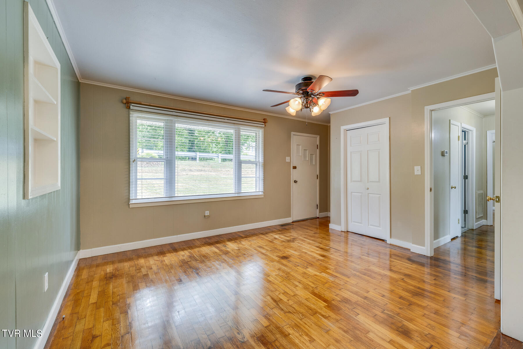 705 New Beason Well Road Kingsport, TN 37660 - Photo 7 of 35 007