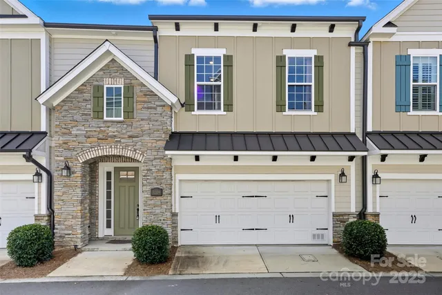 $650,000 | 9209 Colin Crossing Court, Charlotte, NC 28277