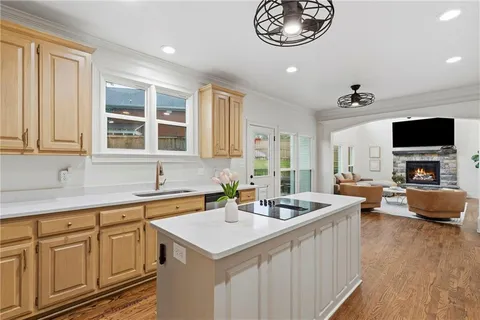 $614,000 | 4221 Willow Oak Drive, Gainesville, GA 30506