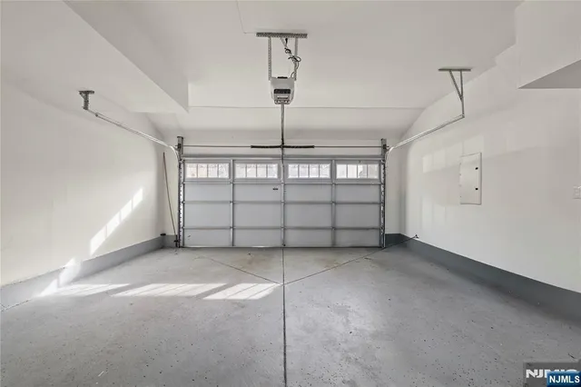 $4,875 | 9 Landmark Lane, Unit 1003, Fair Lawn, NJ 07410