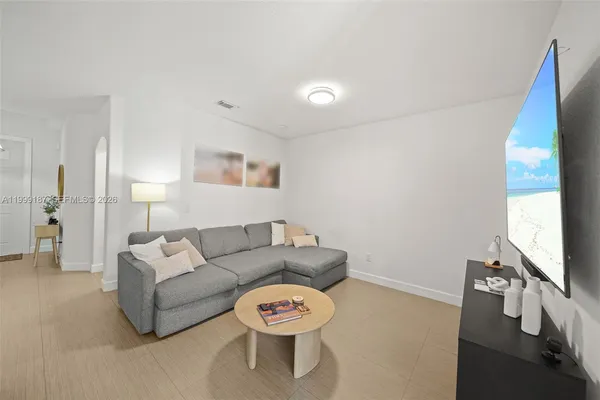 $4,000 | 11613 Northwest 78th Street, Unit 11613, Doral, FL 33178