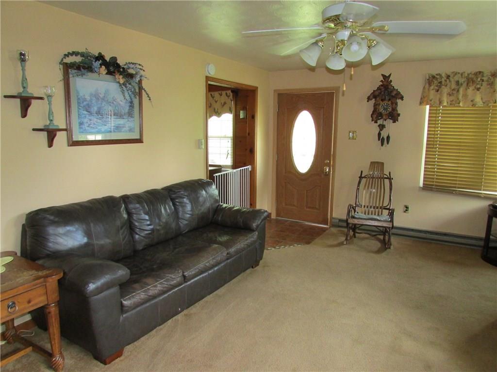 680 Fallen Timber Road Elizabeth, PA 15037 - Photo 15 of 25 Living Room