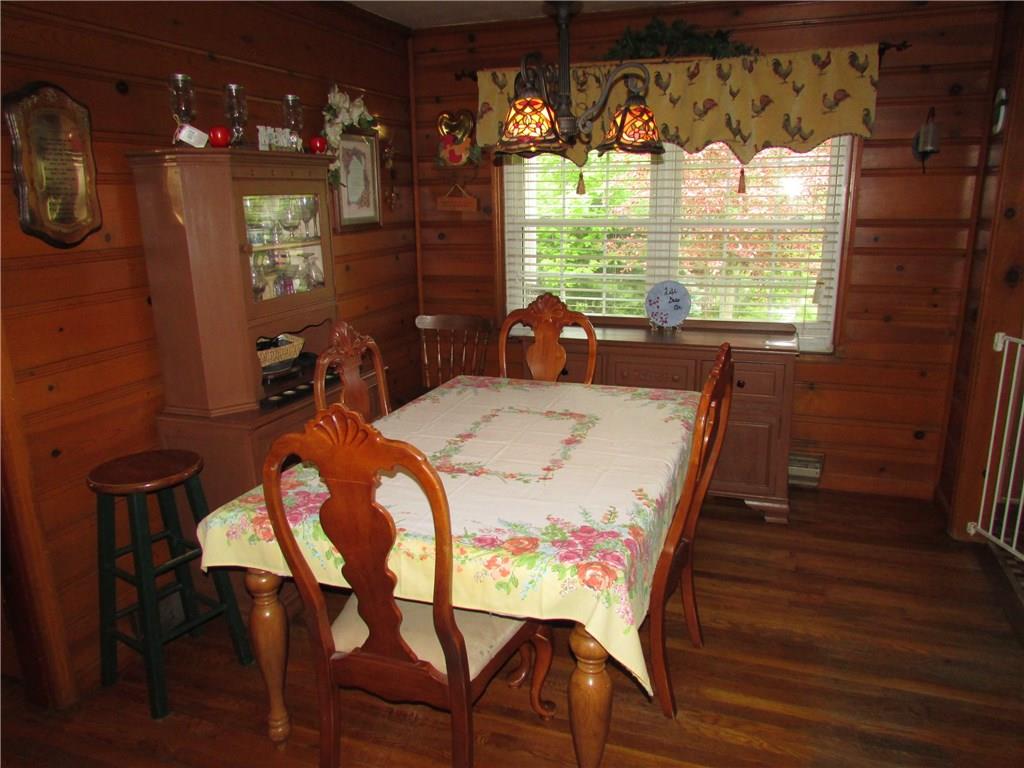 680 Fallen Timber Road Elizabeth, PA 15037 - Photo 16 of 25 Dining Room