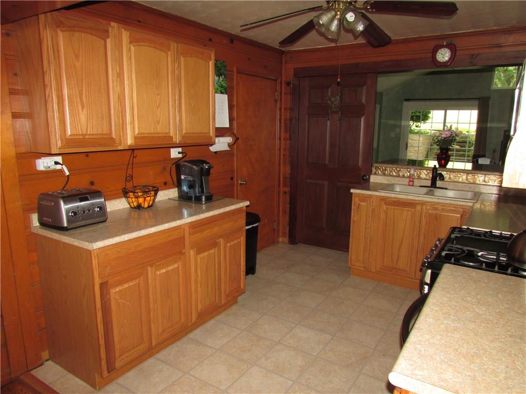 680 Fallen Timber Road Elizabeth, PA 15037 - Photo 18 of 25 Kitchen