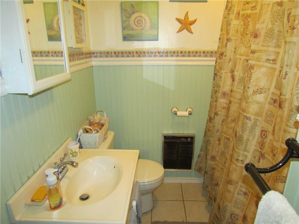 680 Fallen Timber Road Elizabeth, PA 15037 - Photo 24 of 25 Family Bath