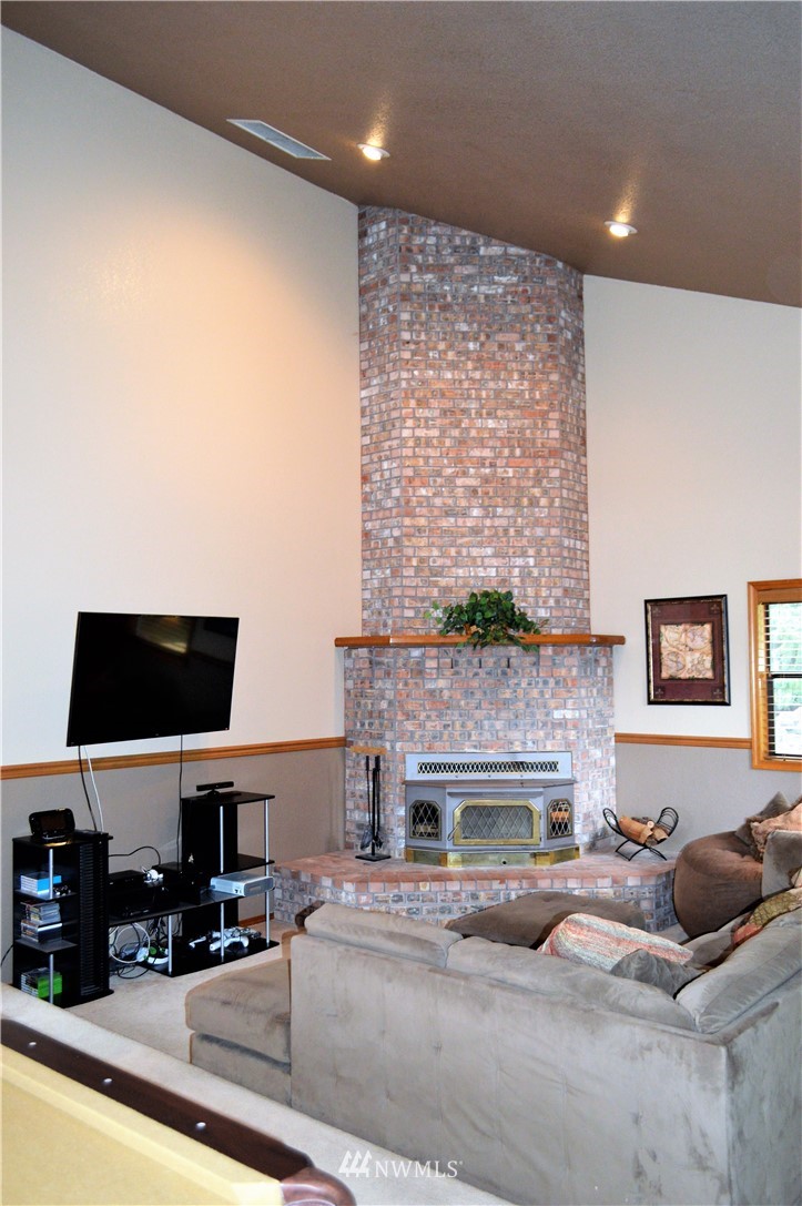5300 Blvd Ext Road Southeast Olympia, WA 98501 - Photo 5 of 25 Gallery Image 5