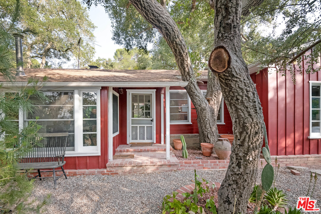 21042 Entrada Road Topanga, CA 90290 - Photo 43 of 49 a front view of a house