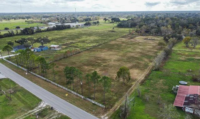 a view of a outdoor space