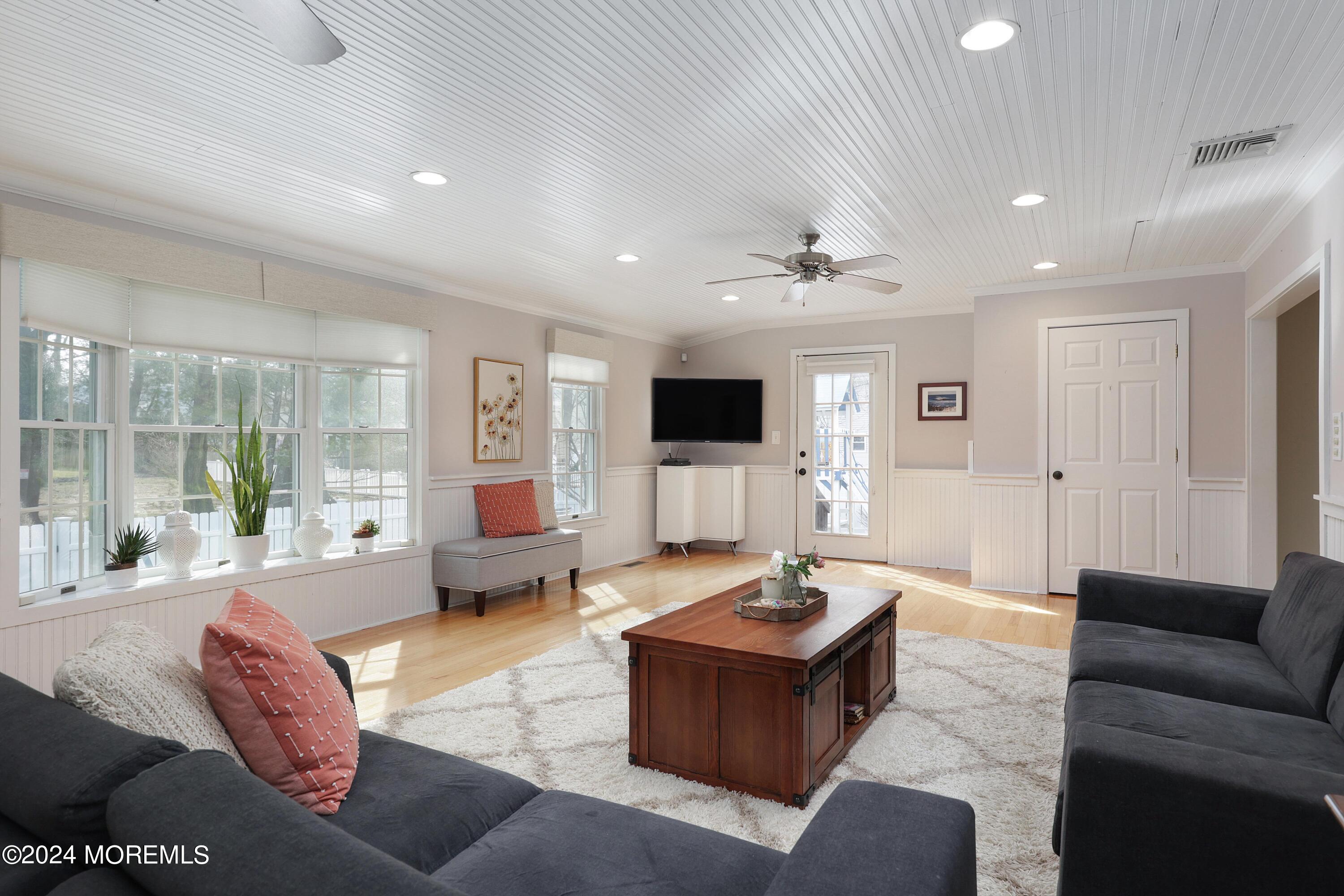 36 Branson Drive Lincroft, NJ 07738 - Photo 13 of 21 758A2743