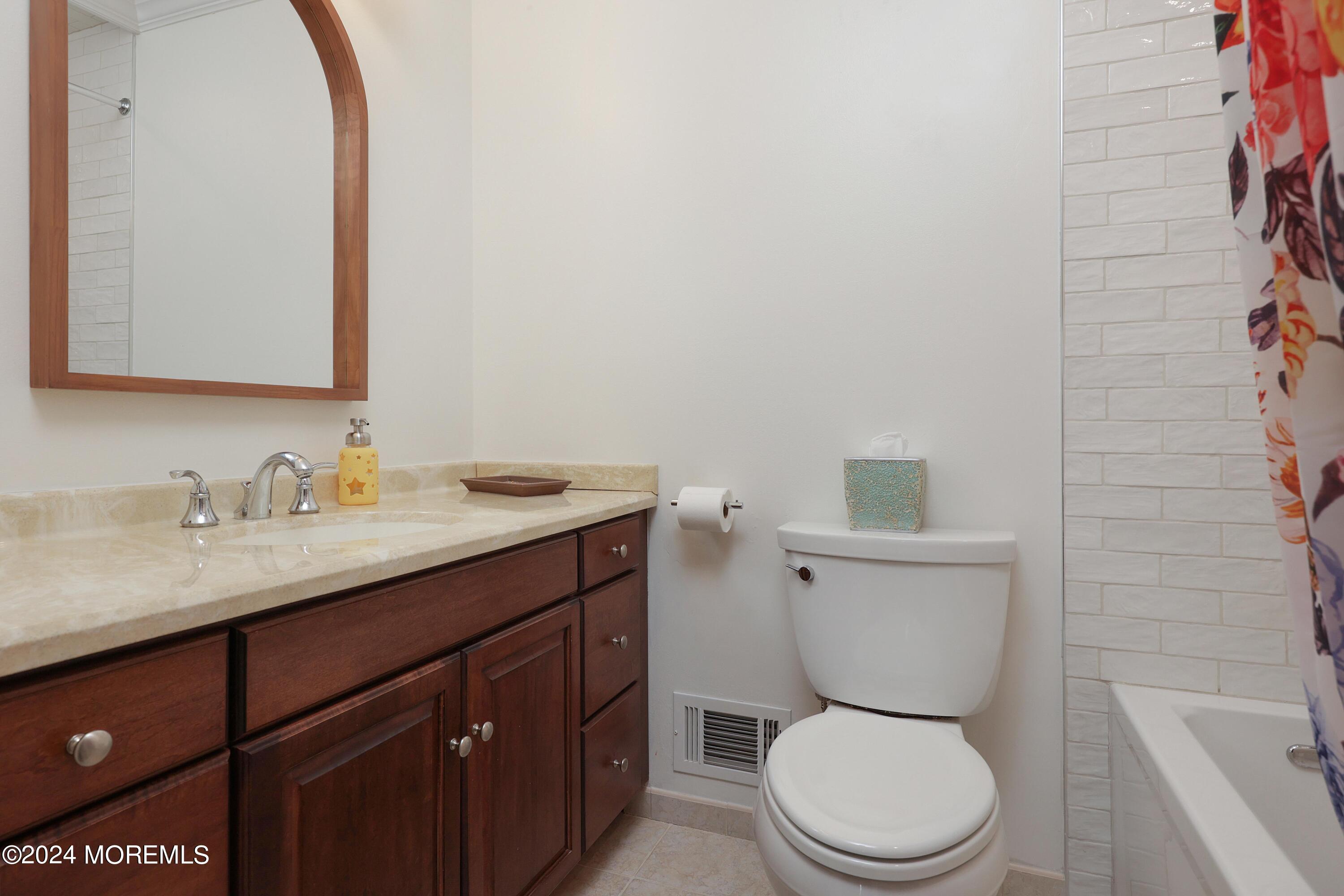 36 Branson Drive Lincroft, NJ 07738 - Photo 19 of 21 758A2799