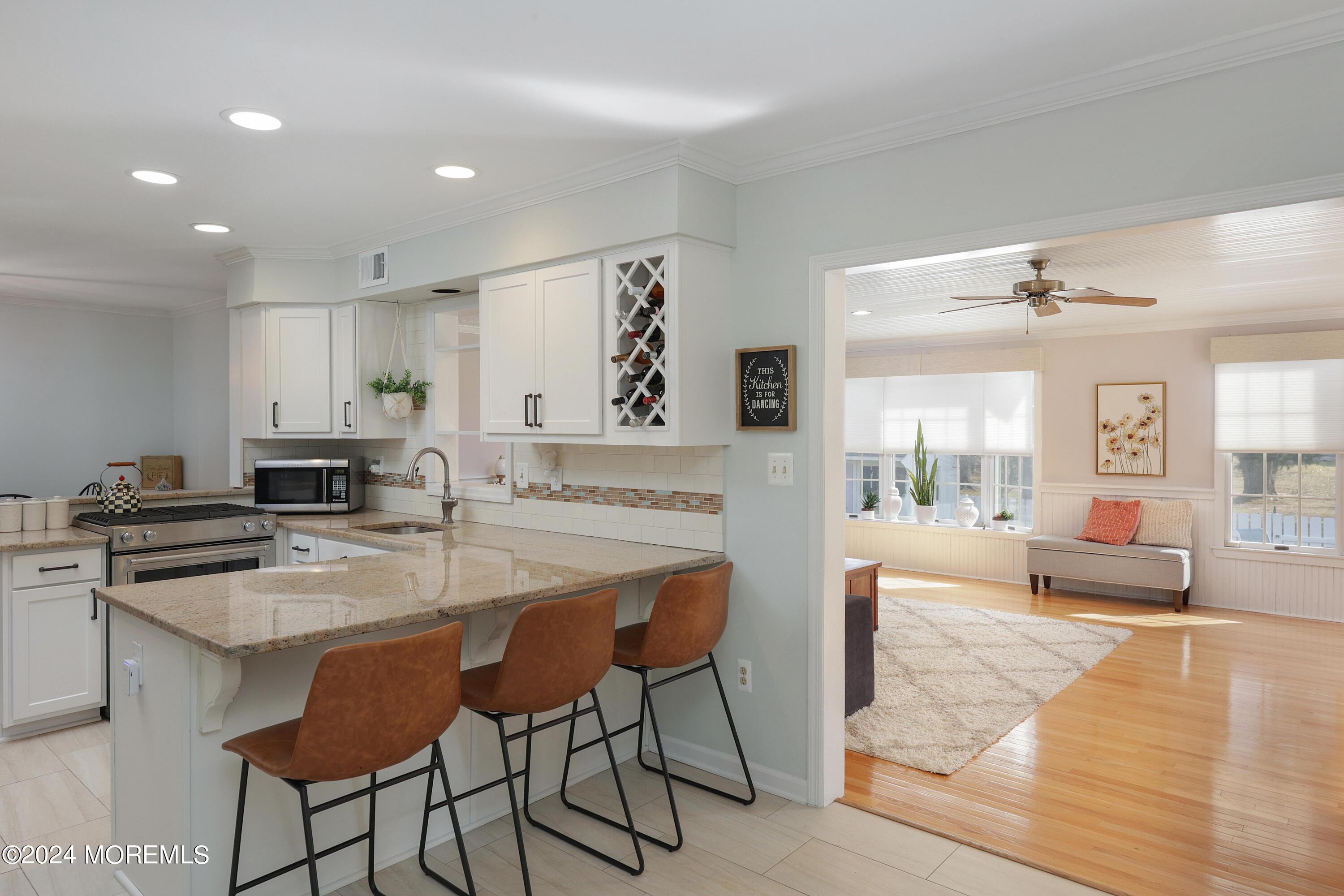 36 Branson Drive Lincroft, NJ 07738 - Photo 9 of 21 758A2704