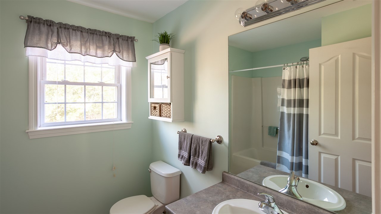 35 Streamside Drive Manchester, NH 03102 - Photo 28 of 33 Gallery Image 28