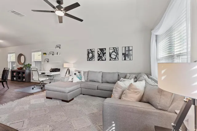 $334,900 | 112 Sandhill Piper Street, Leander, TX 78641