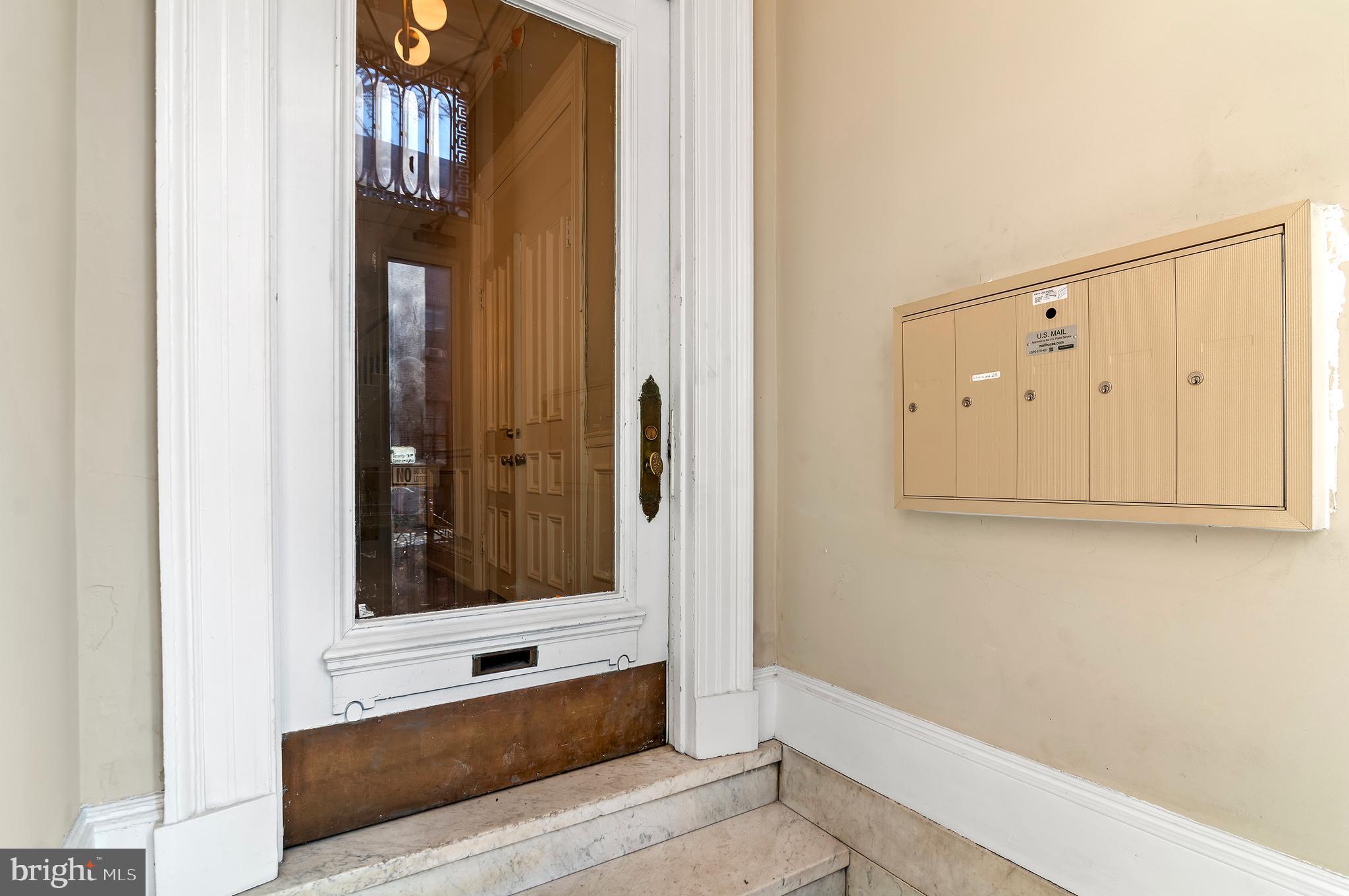 919 St Paul Street, Unit 3 Baltimore, MD 21202 - Photo 3 of 29