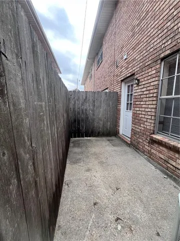 $1,650 | 5204 West Napoleon Avenue, Unit 101, Metairie, LA 70001