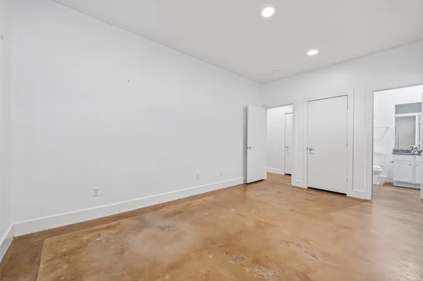 $2,500 | 5427 Kansas Street, Unit B, Houston, TX 77007