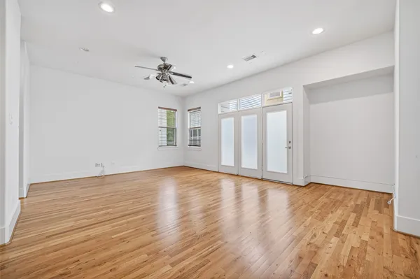 $2,500 | 5427 Kansas Street, Unit B, Houston, TX 77007
