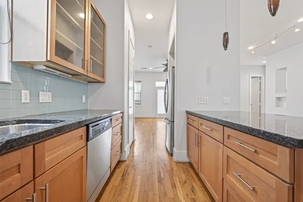 $2,500 | 5427 Kansas Street, Unit B, Houston, TX 77007