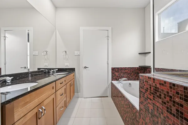 $2,500 | 5427 Kansas Street, Unit B, Houston, TX 77007