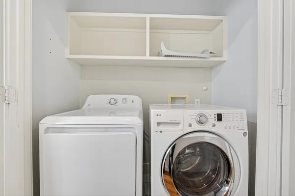 $2,500 | 5427 Kansas Street, Unit B, Houston, TX 77007