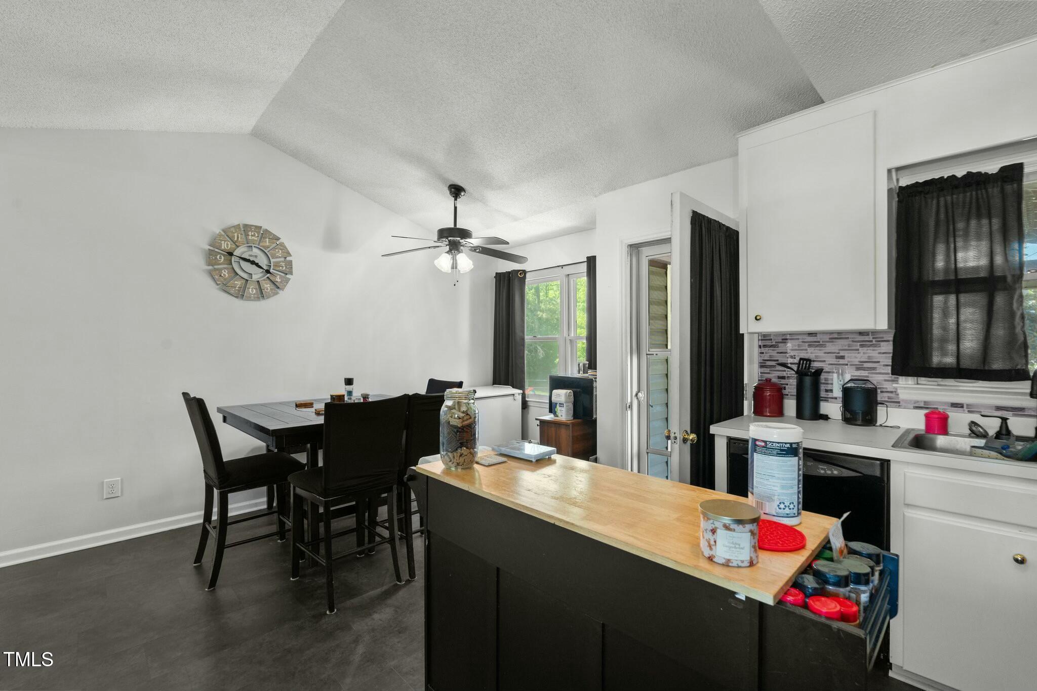 20 Sanders Road Benson, NC 27504 - Photo 21 of 45 tempImagegYv34a