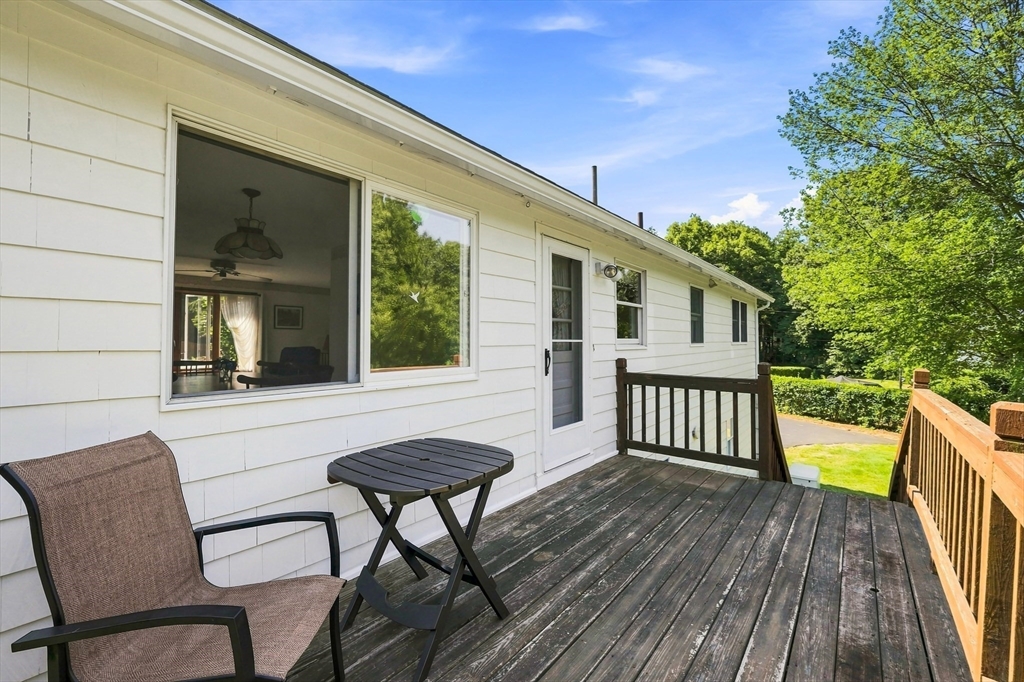 19 Mc Intosh Road Chelmsford, MA 01824 - Photo 31 of 40 Gallery Image 31