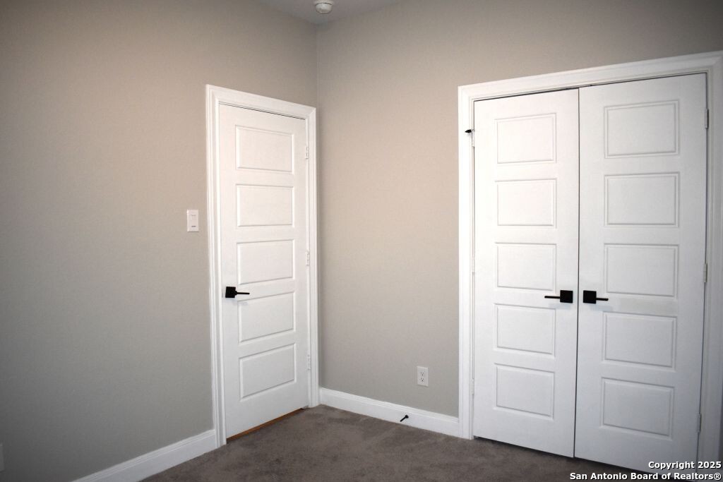 9210 Espadrille Run Converse, TX 78109 - Photo 10 of 17 a view of closet