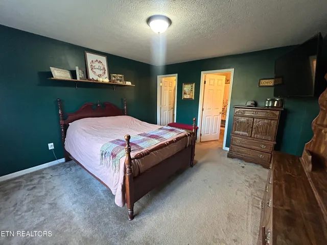 $475,000 | 1013 Highway 61, Blaine, TN 37709