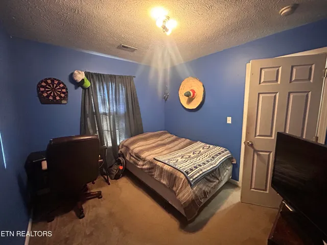 $475,000 | 1013 Highway 61, Blaine, TN 37709