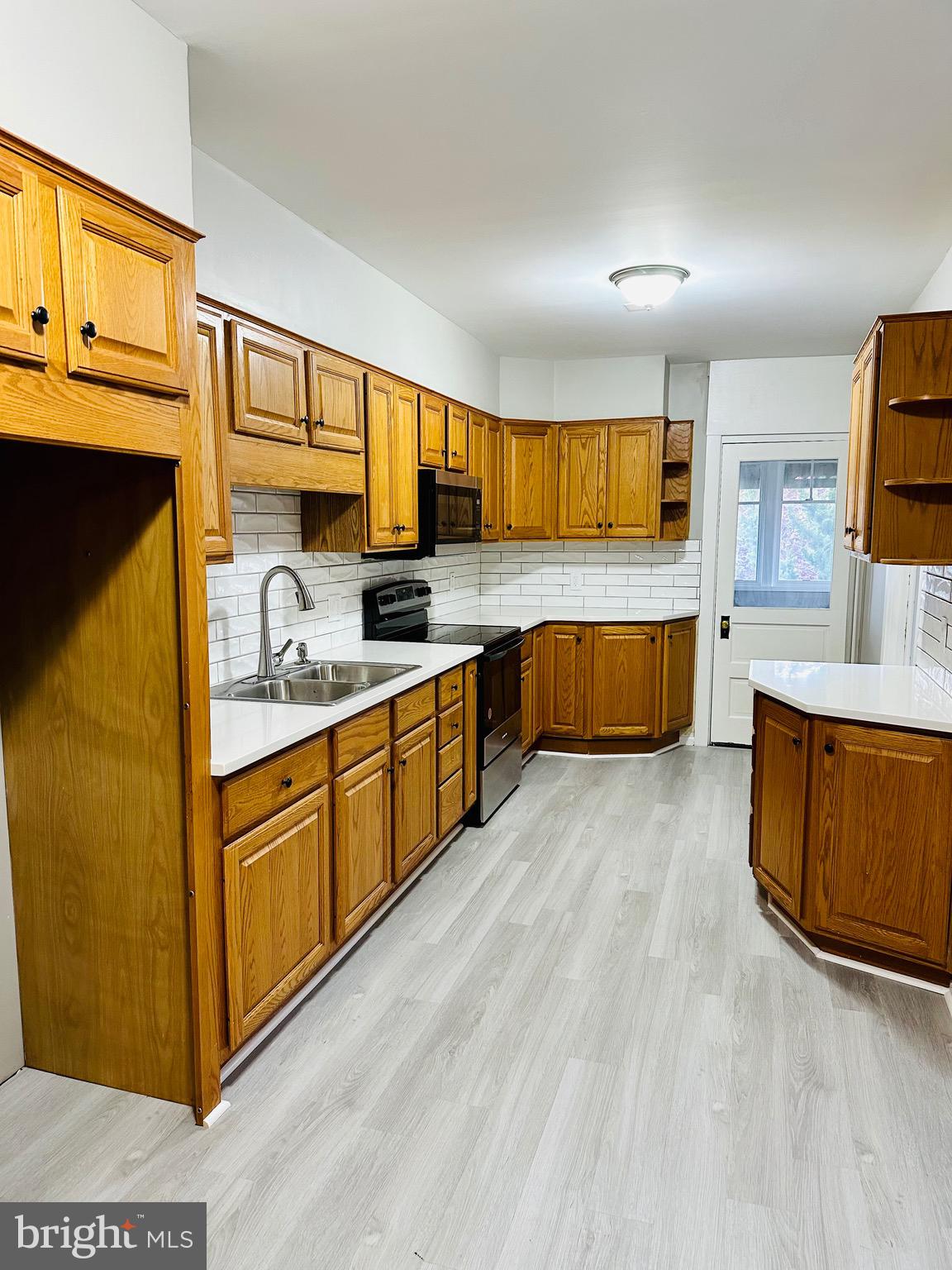 1348 North Front Street Reading, PA 19601 - Photo 10 of 24 Gallery Image 10
