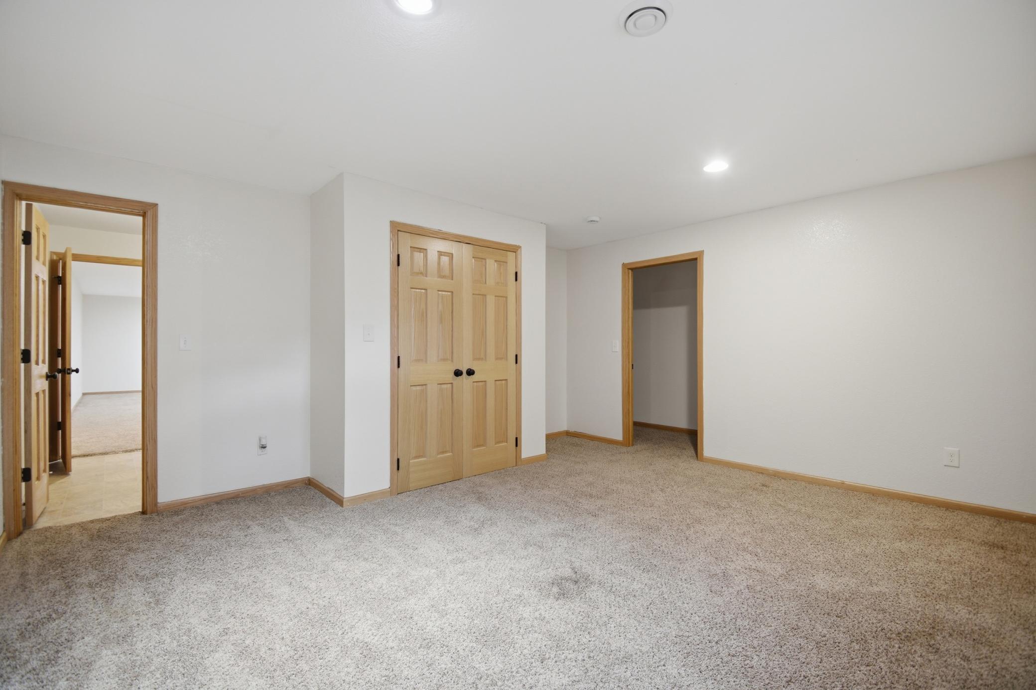 1600 26th Street Southwest Austin, MN 55912 - Photo 37 of 65