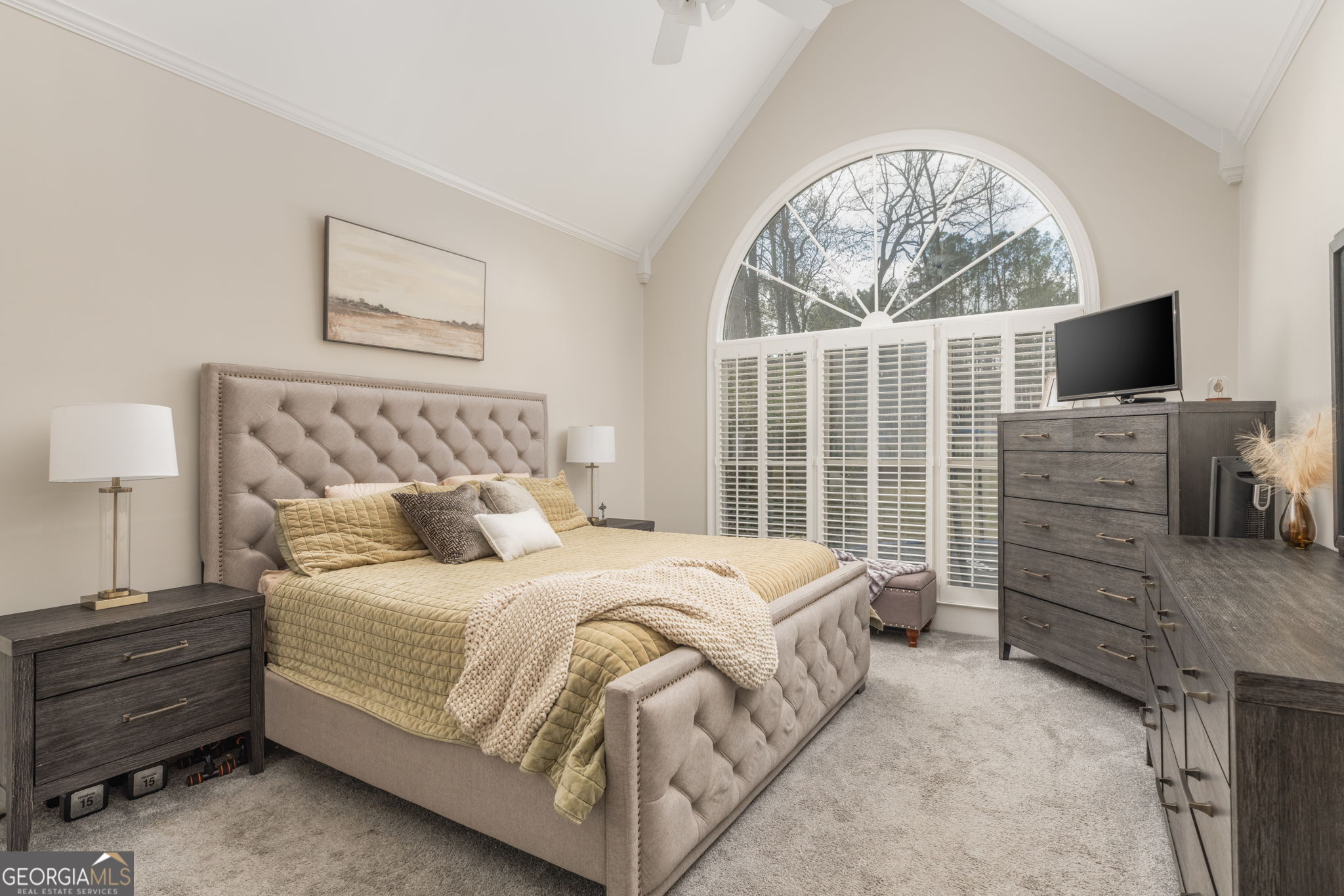 144 Cambridge Way Macon, GA 31220 - Photo 24 of 50 a bedroom with a bed and a large window