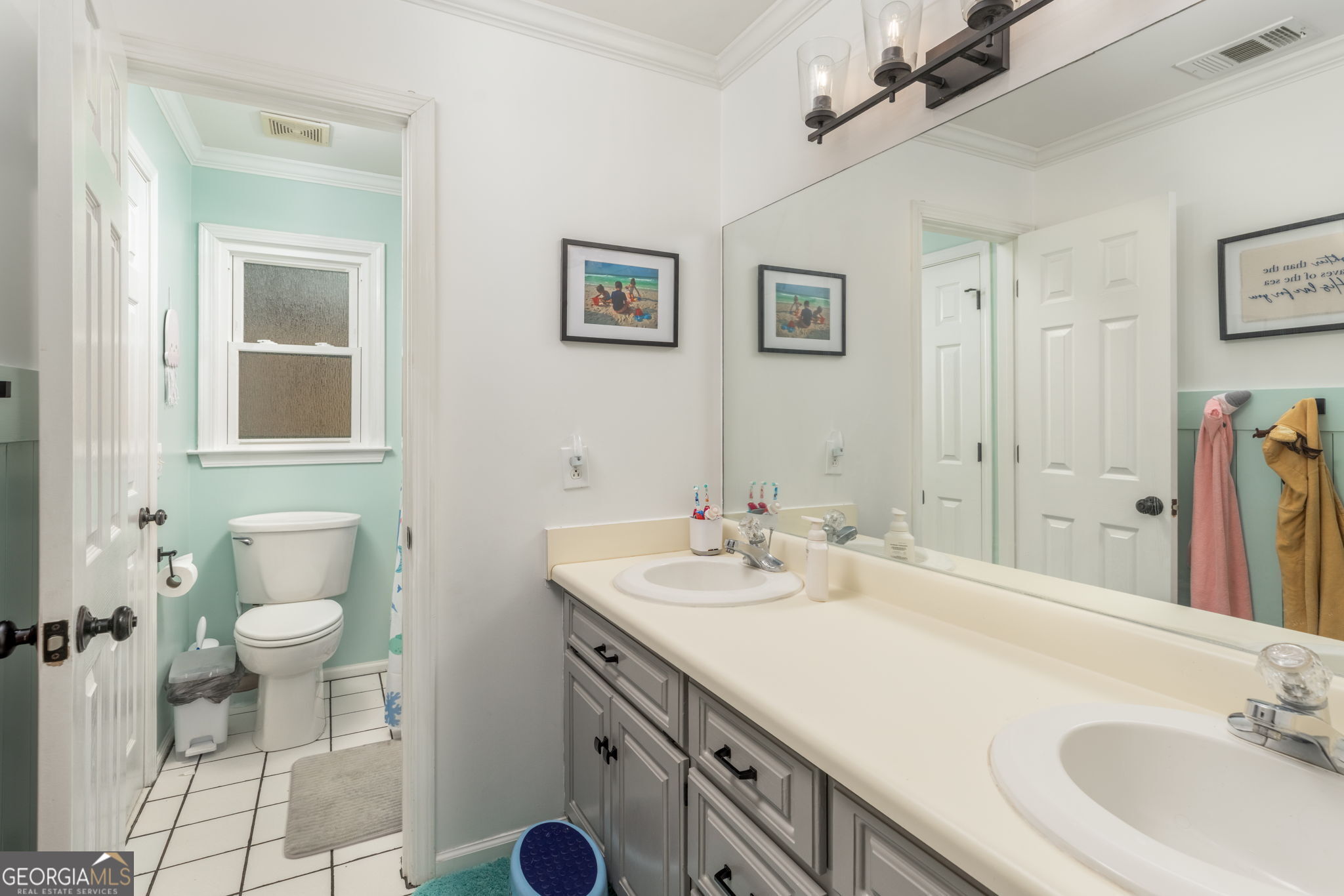 144 Cambridge Way Macon, GA 31220 - Photo 35 of 50 a bathroom with a sink toilet and shower