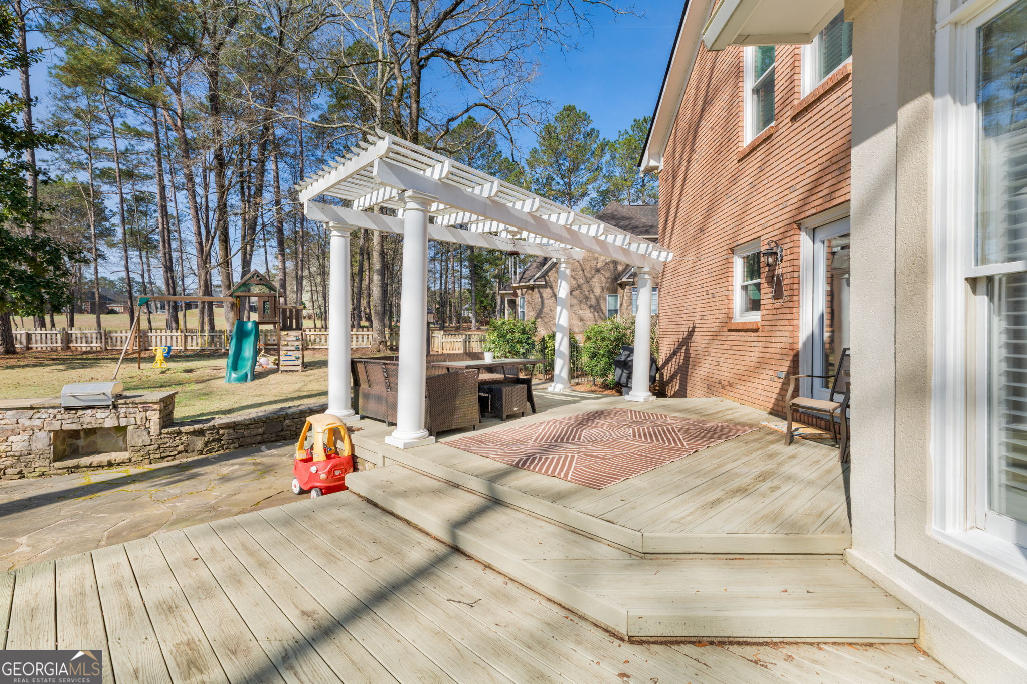 144 Cambridge Way Macon, GA 31220 - Photo 41 of 50 a view of a building with street