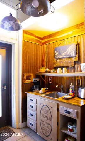 $299,000 | 601 North Berry Avenue, Winslow, AZ 86047