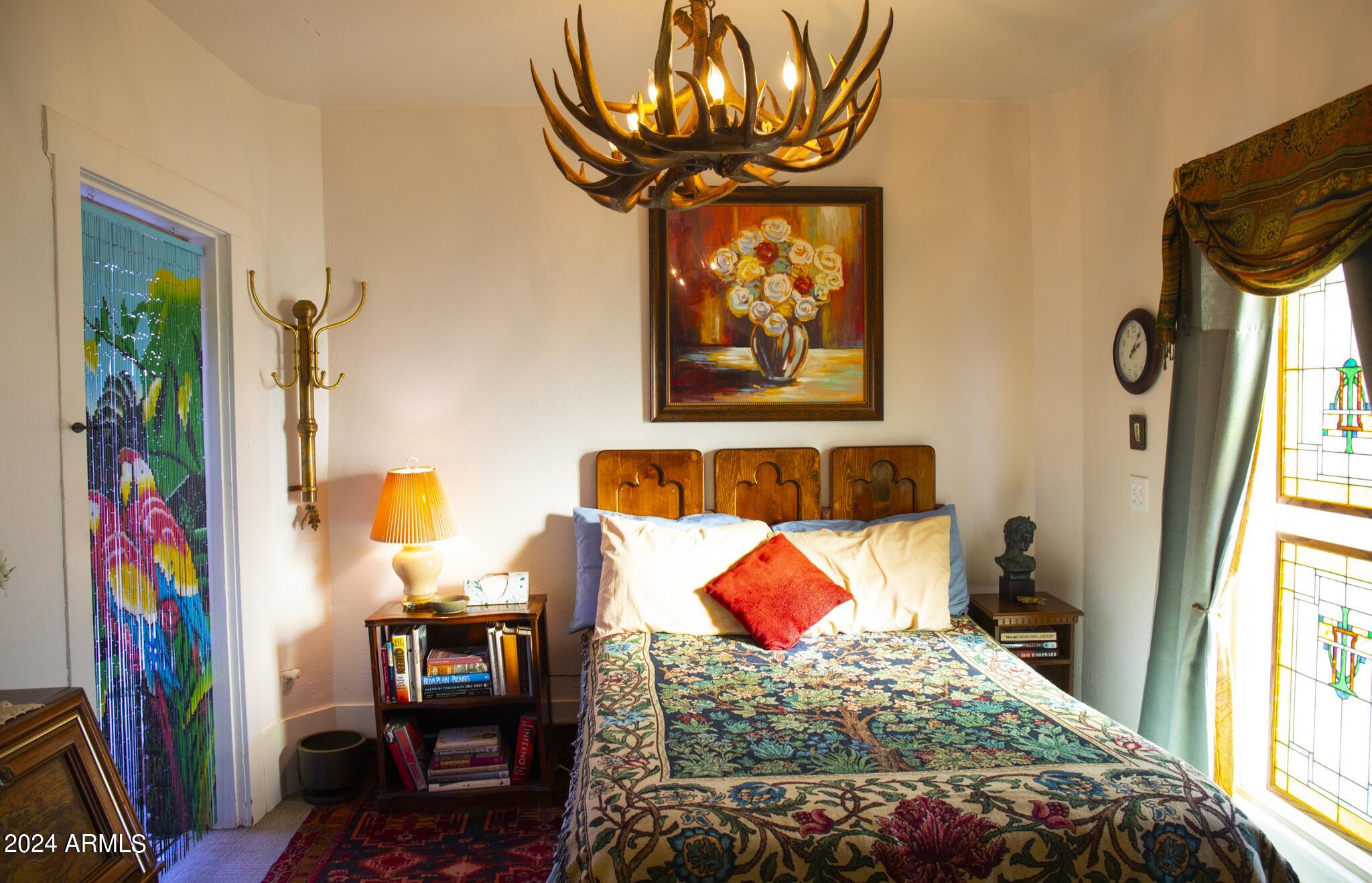 601 North Berry Avenue Winslow, AZ 86047 - Photo 16 of 28 AIRB&B-15