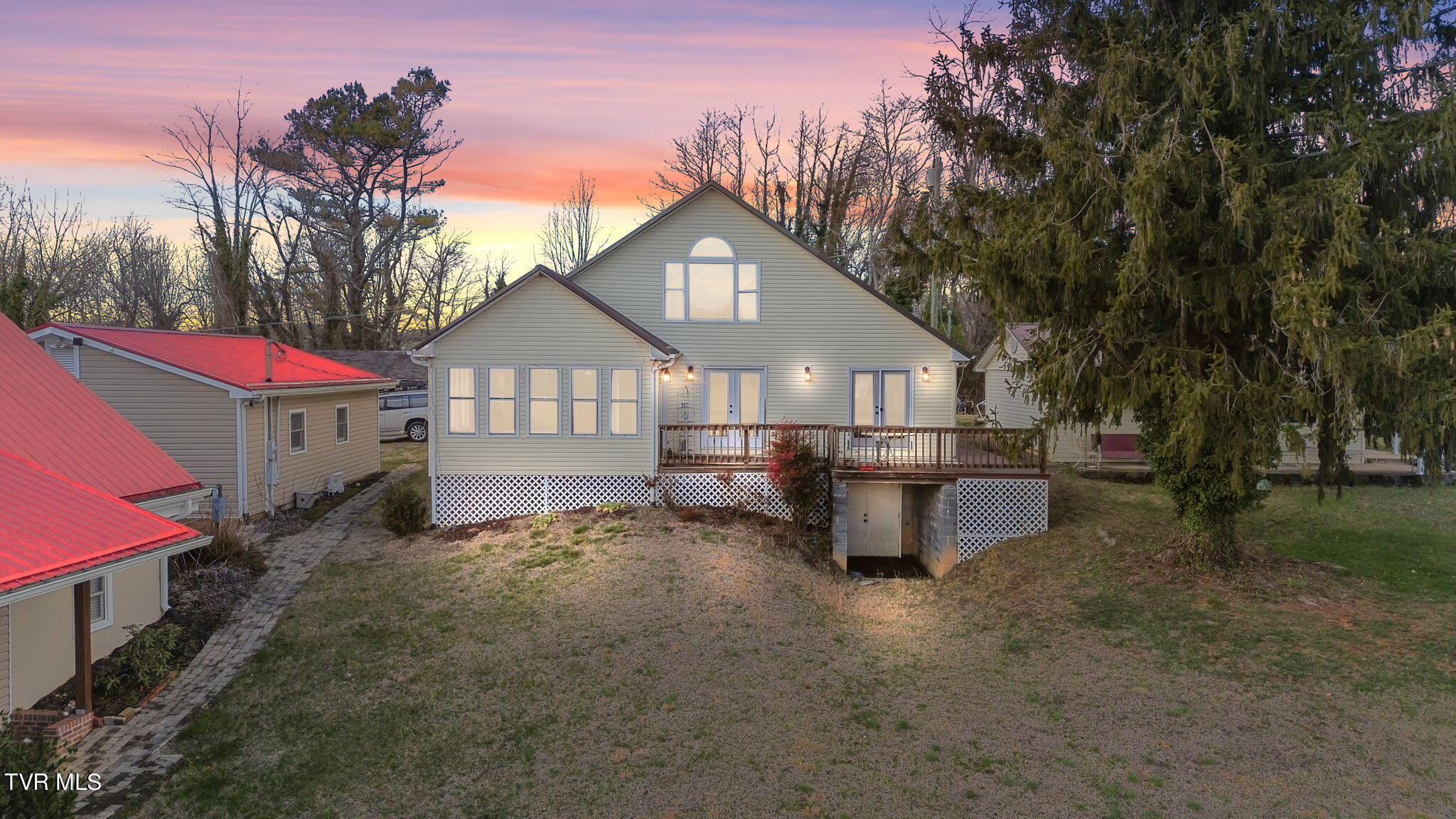 22082 Big Bass Camp Road Abingdon, VA 24211 - Photo 2 of 30 1-web-or-mls-DJI_0025 DTE