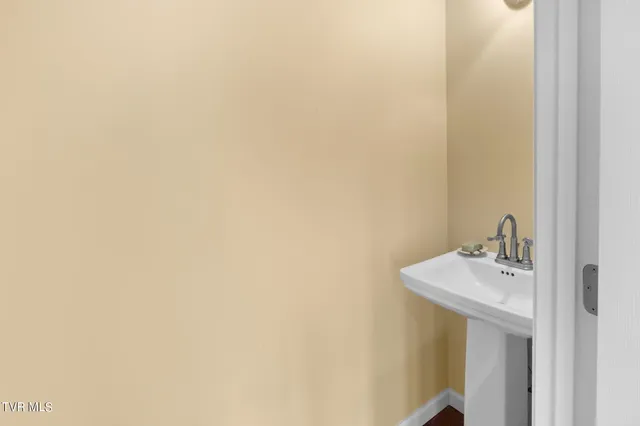 $339,000 | 22082 Big Bass Camp Road, Abingdon, VA 24211