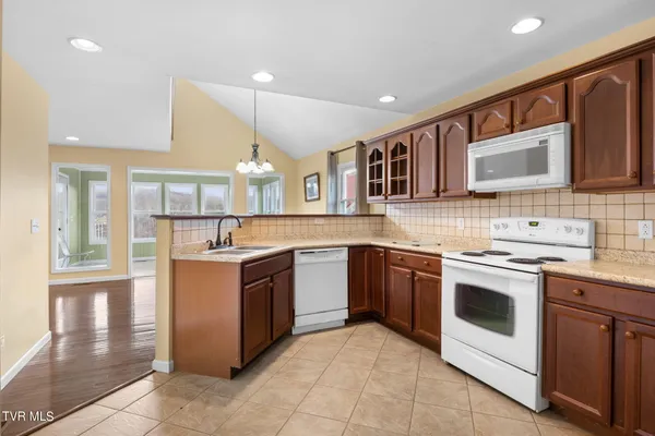$339,000 | 22082 Big Bass Camp Road, Abingdon, VA 24211